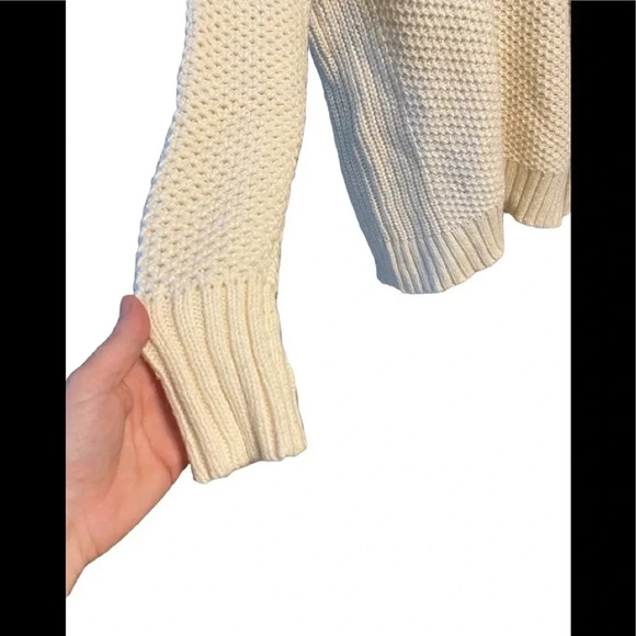 American Eagle Cream Sweater Mock Neck - Picture 3 of 7